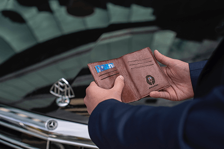 How to choose the leather-made custom wallets