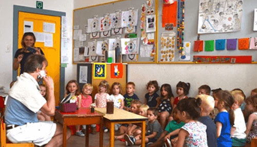 Importance of storytelling in teaching arabic to children storytelling