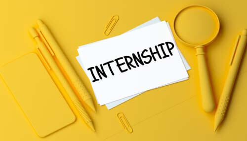 Complete an internship investment banking analyst