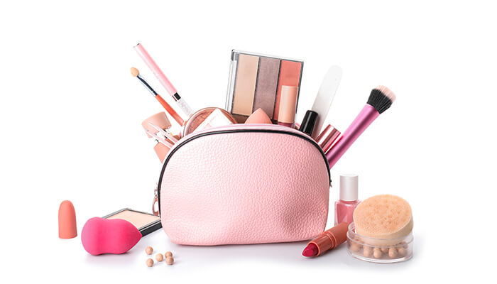 Determine the purpose of the makeup bags fashion products