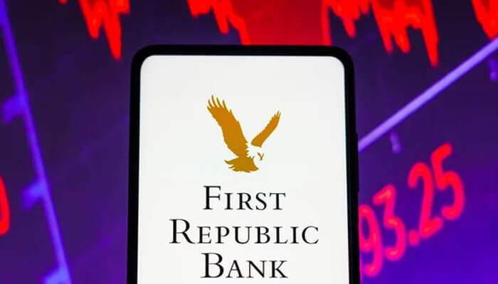 Large depositors with anxiety first republic bank