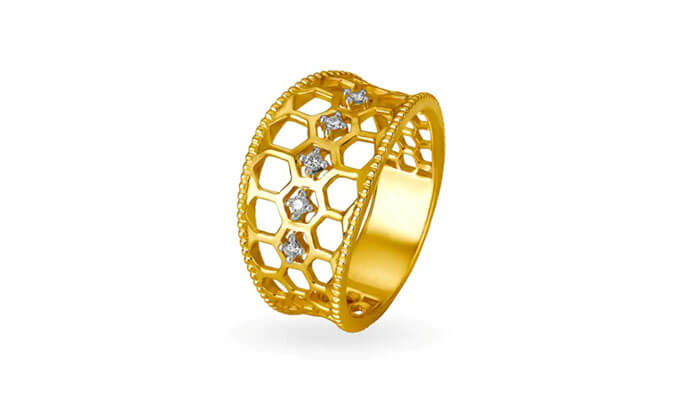 14kt yellow gold diamond finger ring with rectangular design