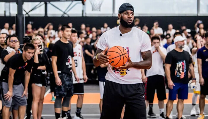 An overview of his nba salary contract: current status of lebron james net worth