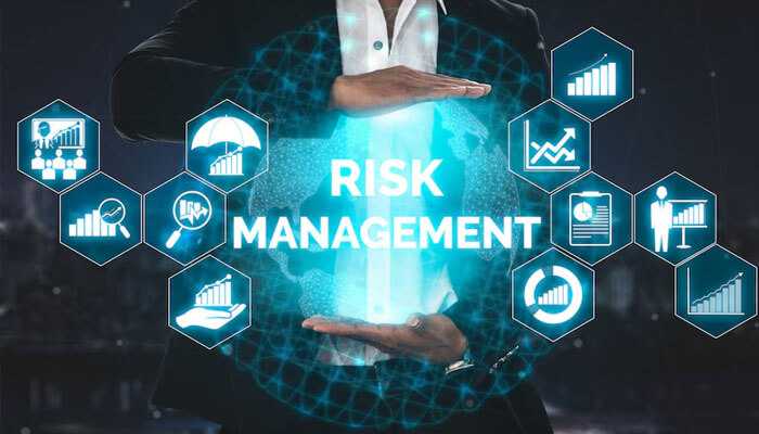 Risk management and mitigation in personalized financial advice by advisors