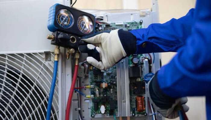 Maintaining optimal temperature and humidity for healthier living conditions